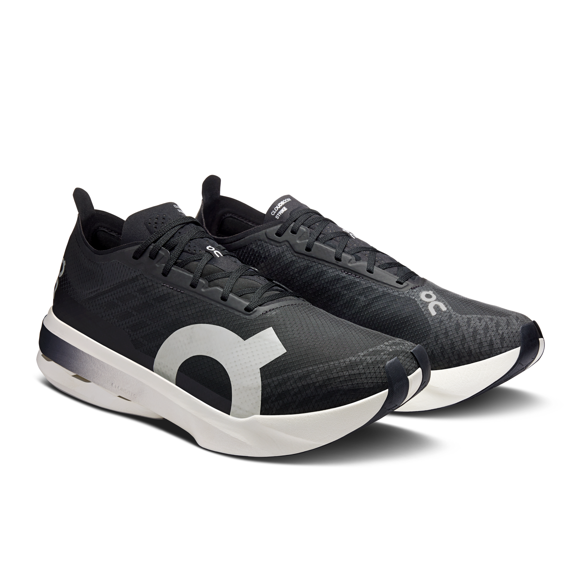 Cloudboom Strike - Black | White